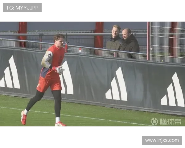 孔帕尼盛赞乌尔比希表现超一流